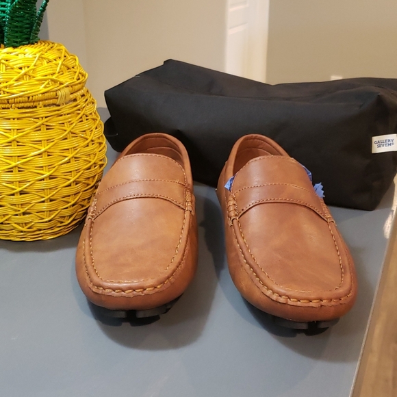 Gallery Seven Driving Shoes - Picture 2 of 6